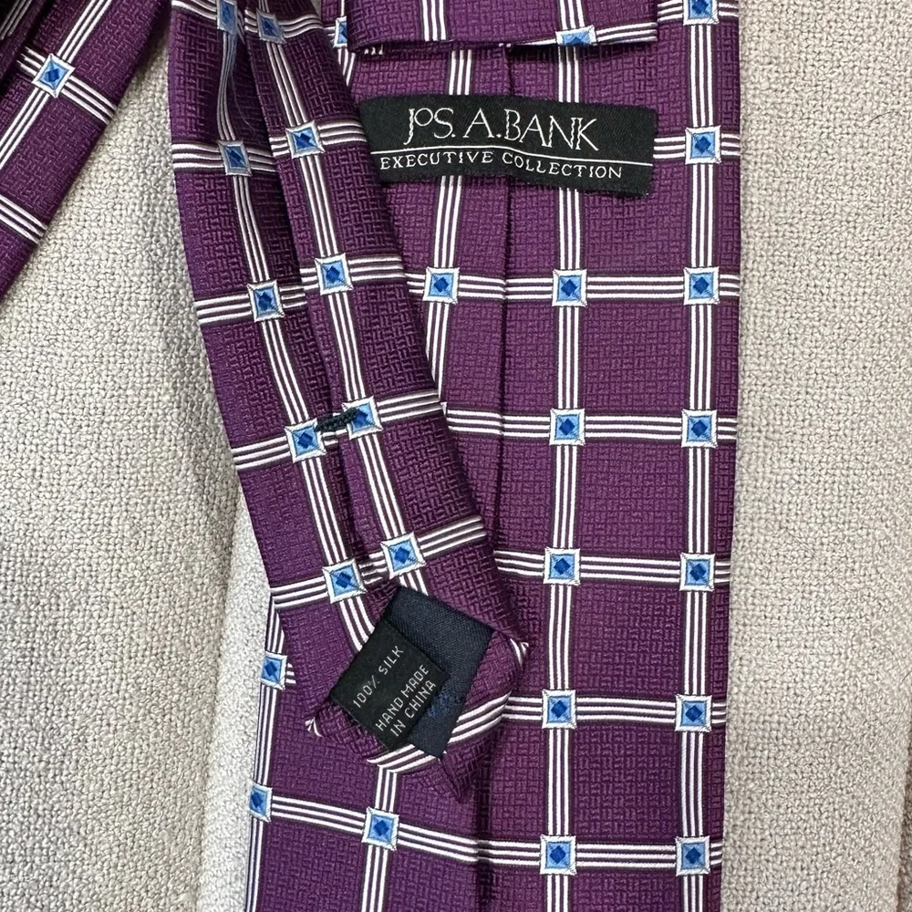 Jos. A. Bank Executive Collection‎ Silk Necktie Purple Plaid